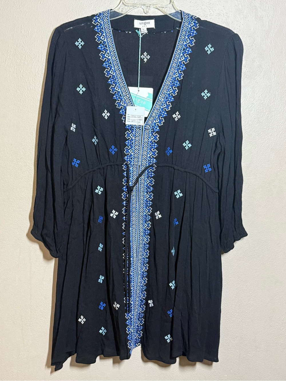 NWT Umgee USA Bohemian Embroidered V-Neck Tunic Sz Med